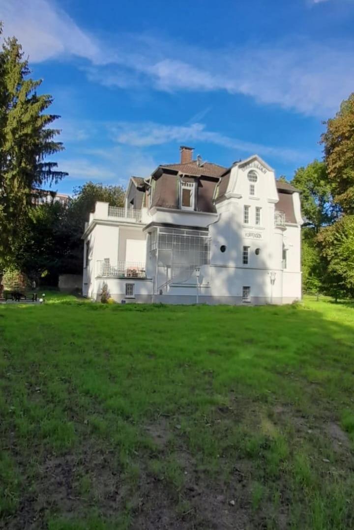 Kurpension Parkfrieden Bad Pyrmont Exterior foto